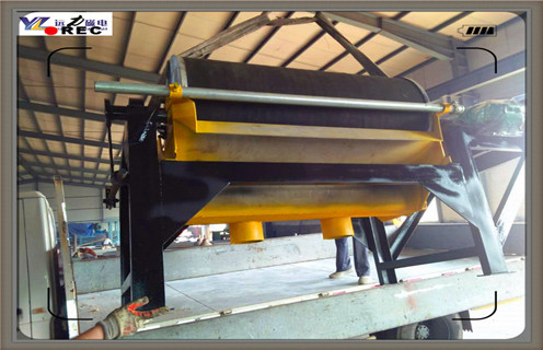 永磁筒式磁選機，新疆CTB-1024永磁筒式磁選機_新疆CTB-1024永磁筒式磁選機分選粒度如何選鐵參數(shù)規(guī)格一般是多少_生產(chǎn)廠家